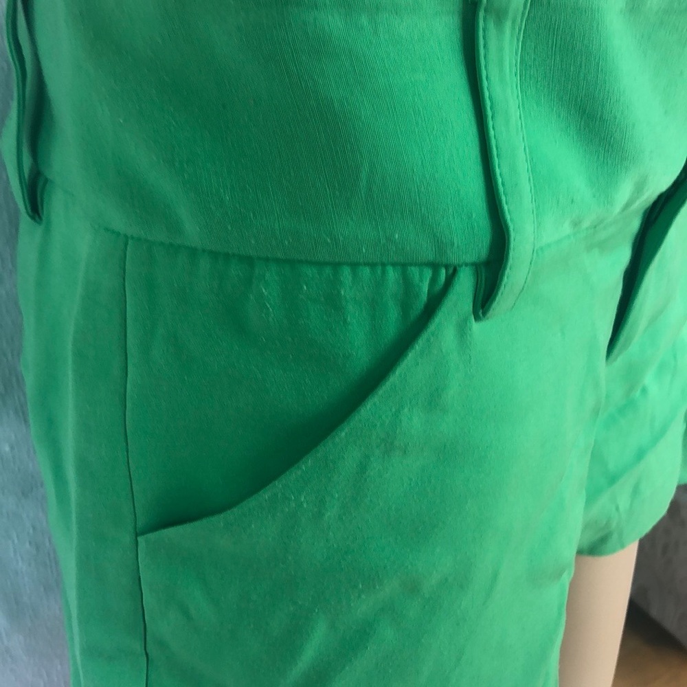 Shorts - Picture 3 of 3